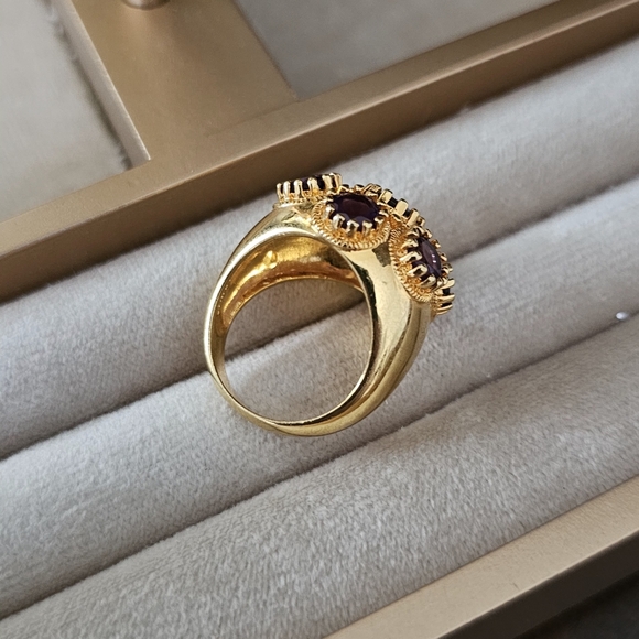 Ring - Picture 9 of 9